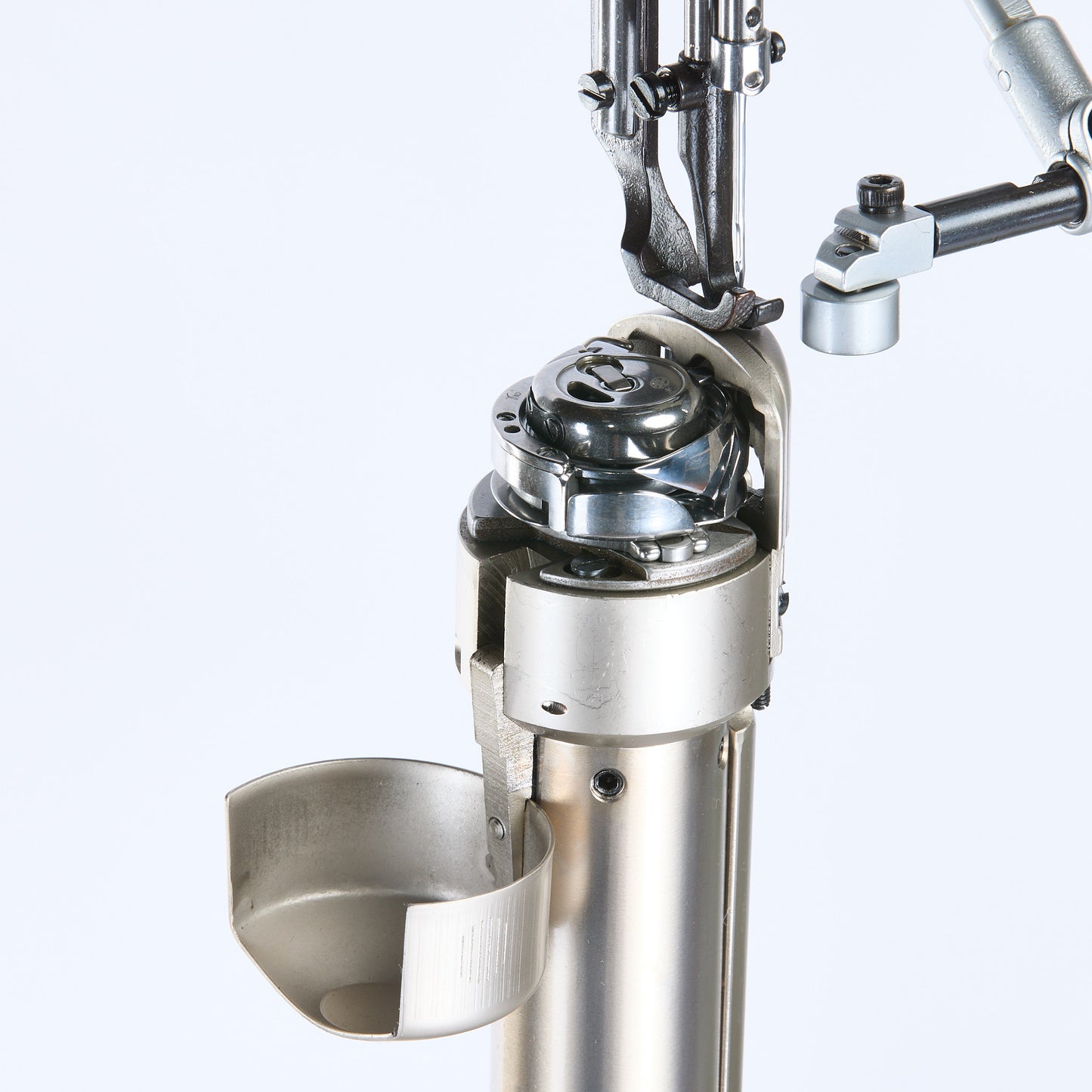 MW-8365　ハイポストベッド1本針本縫総合送りミシン